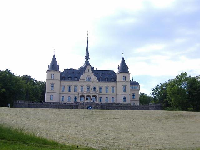 2006 - 046.jpg - Schloss Ralswiek